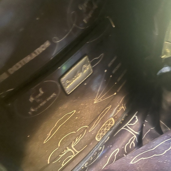 Geometric Design Silver Backpack - Picture 9 of 10